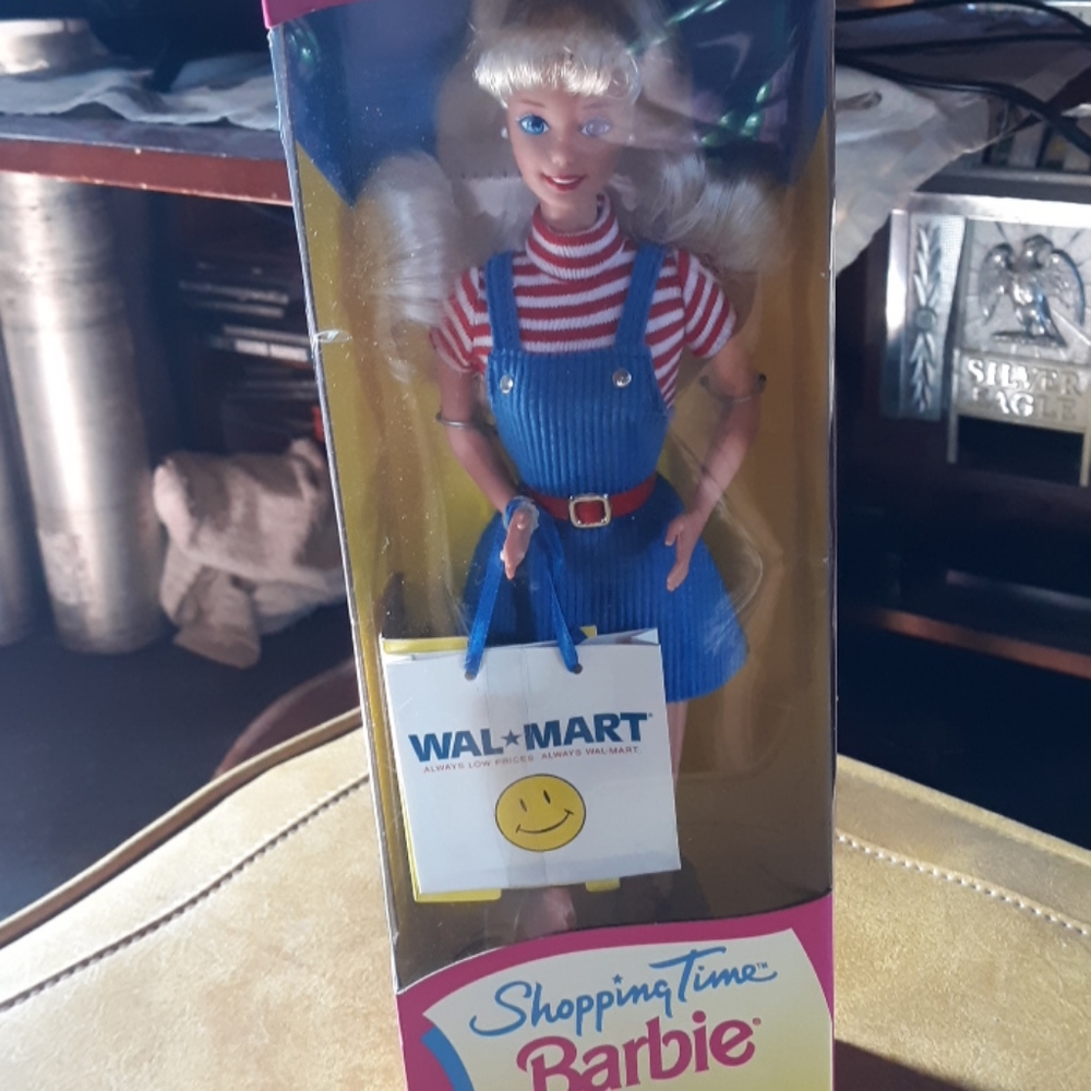 Shopping time Barbie